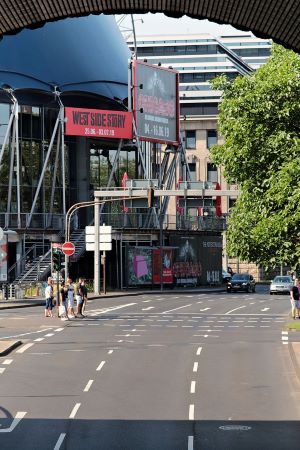cologne-4247378_19200
